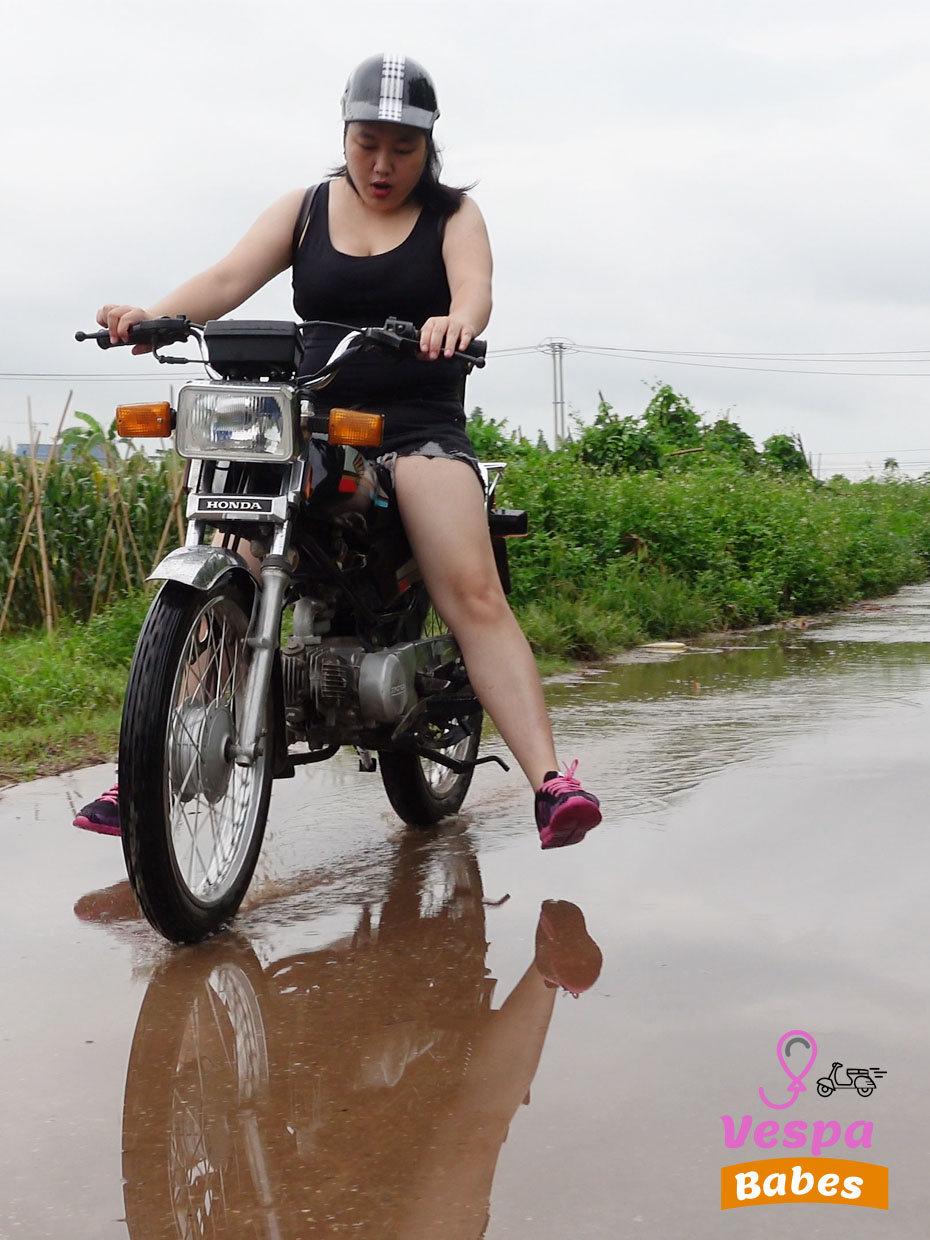 A girl starting her car on the rainny road 4k | 15 minutes