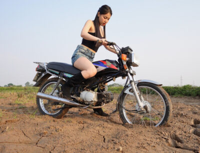 The girl was stuck in the mud | Stuck in mud | 19 Minutes