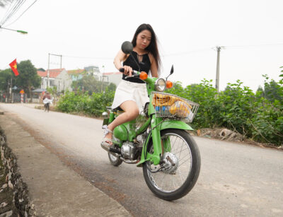 Beautiful girl with Honda cub 79 | Kick kick | 13 Minutes