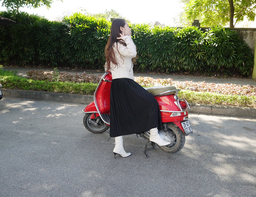 Ride With Her – The First Struggle With a Vespa That Won’t Start