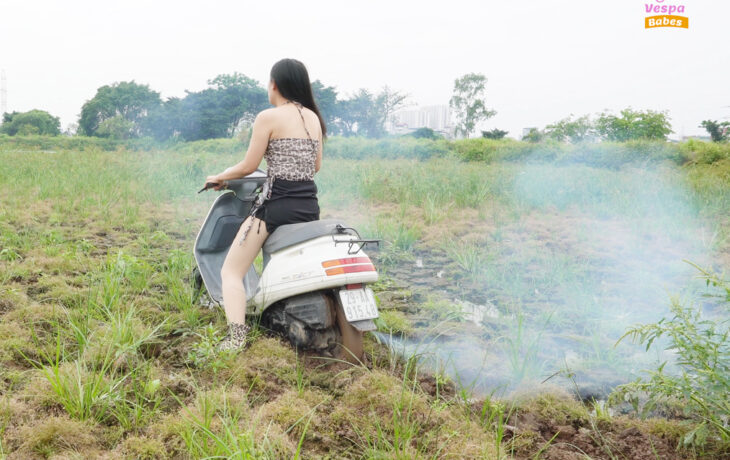 She Took Her Honda Tact Into Deep Mud... Big Mistake